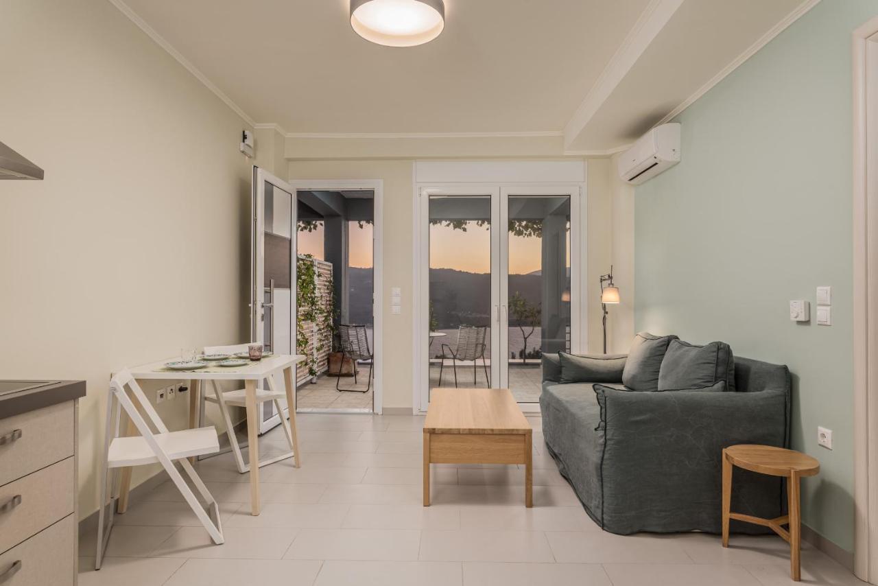 Heaven'S Door Apartment Samos Town Exterior photo